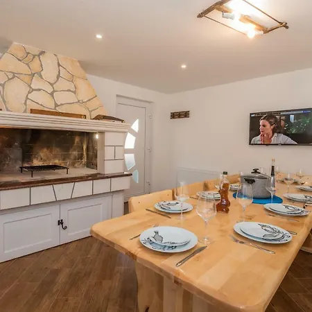 Apartman Momici - Dolina Neretve 아파트 Metković