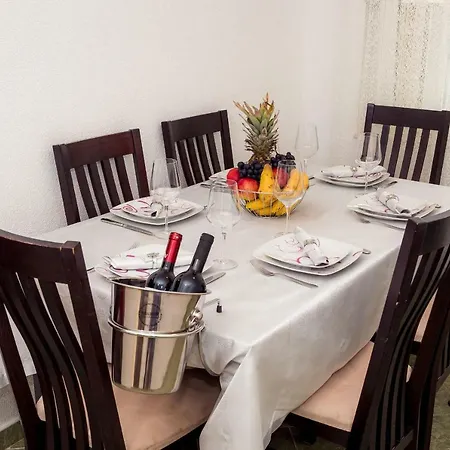 Apartman Momici - Dolina Neretve Lägenhet *